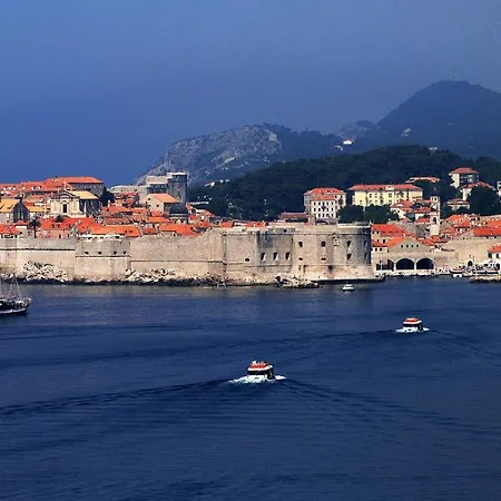 アパート Throne Ii. ドゥブロブニク